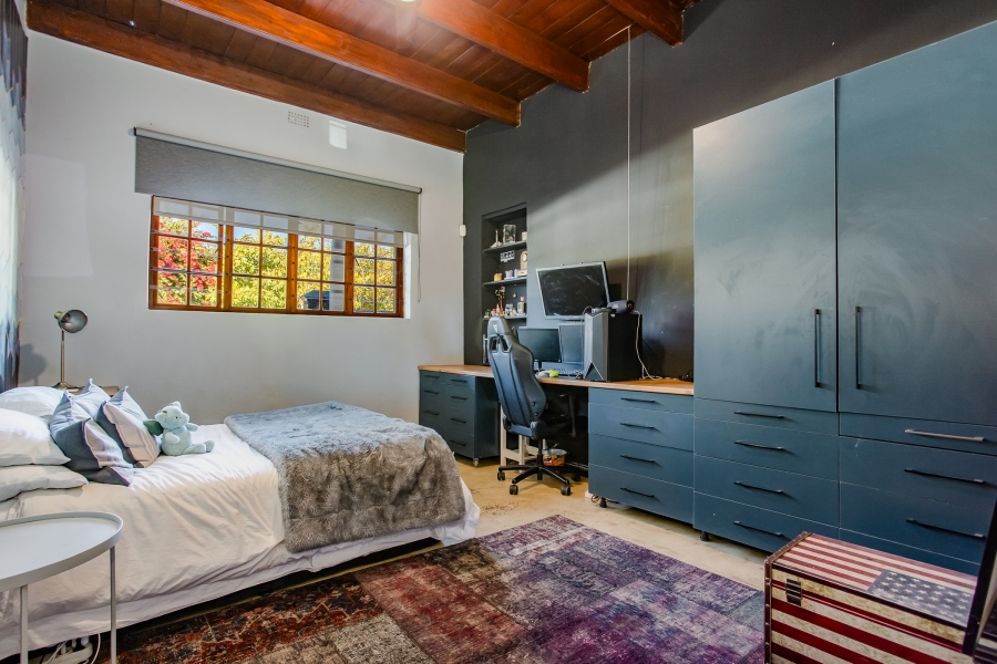 5 Bedroom Property for Sale in Bertville Western Cape